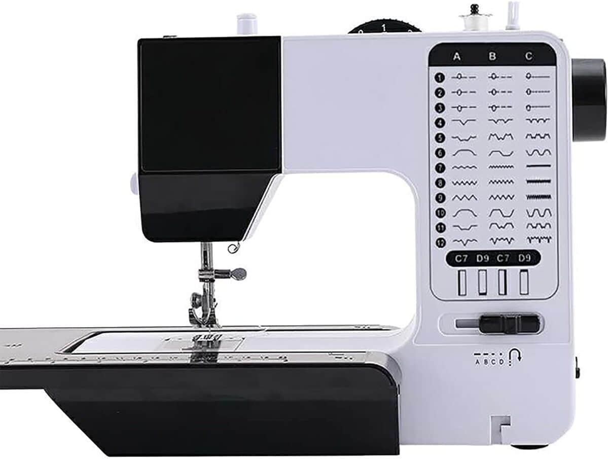 Test Machine à Coudre BERULL : robustesse et Multifonctionnalité
