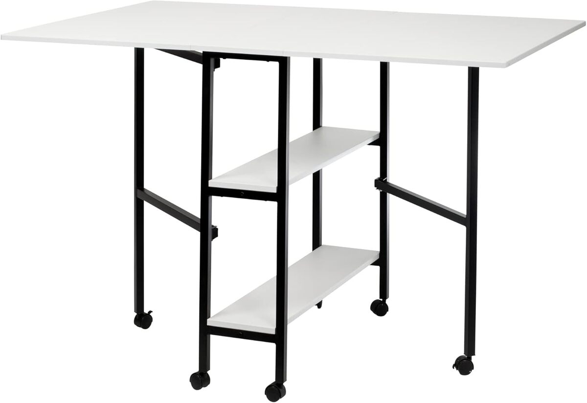 Test : table de couture pliante avec rangements et rallonges