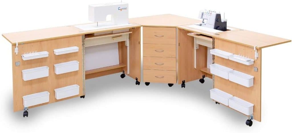 Test de l'armoire machine à coudre Comfort 6 : polyvalence et design