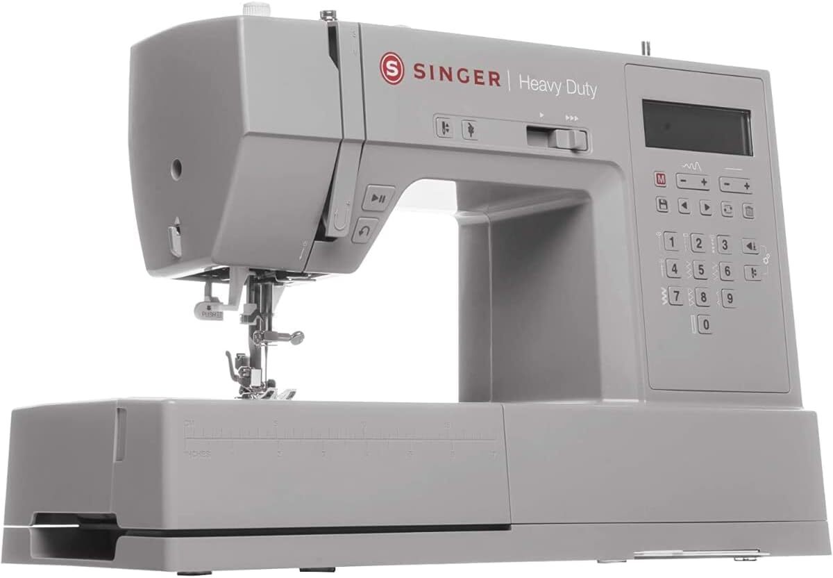 Test Singer Heavy Duty 6705C : machine à coudre performante