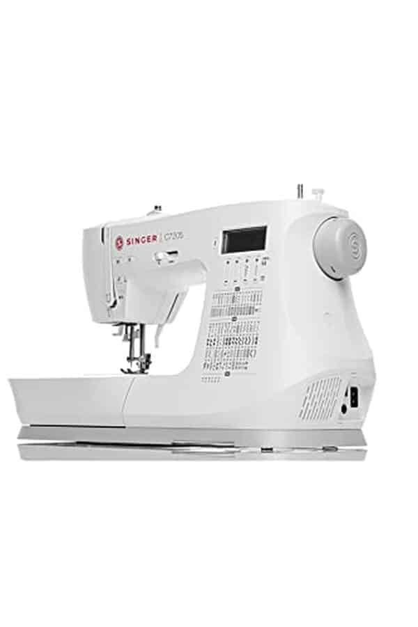 Découvrez notre test complet de la Singer C7205, machine à coudre électrique performante et facile d'utilisation pour tous les niveaux de couture. 