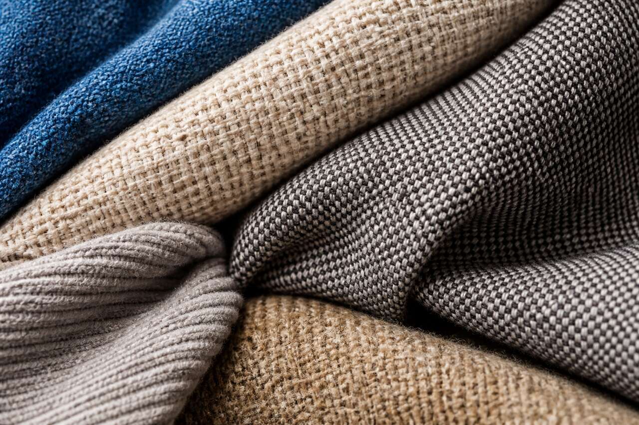 Reconnaître la matière d'un tissu en couture