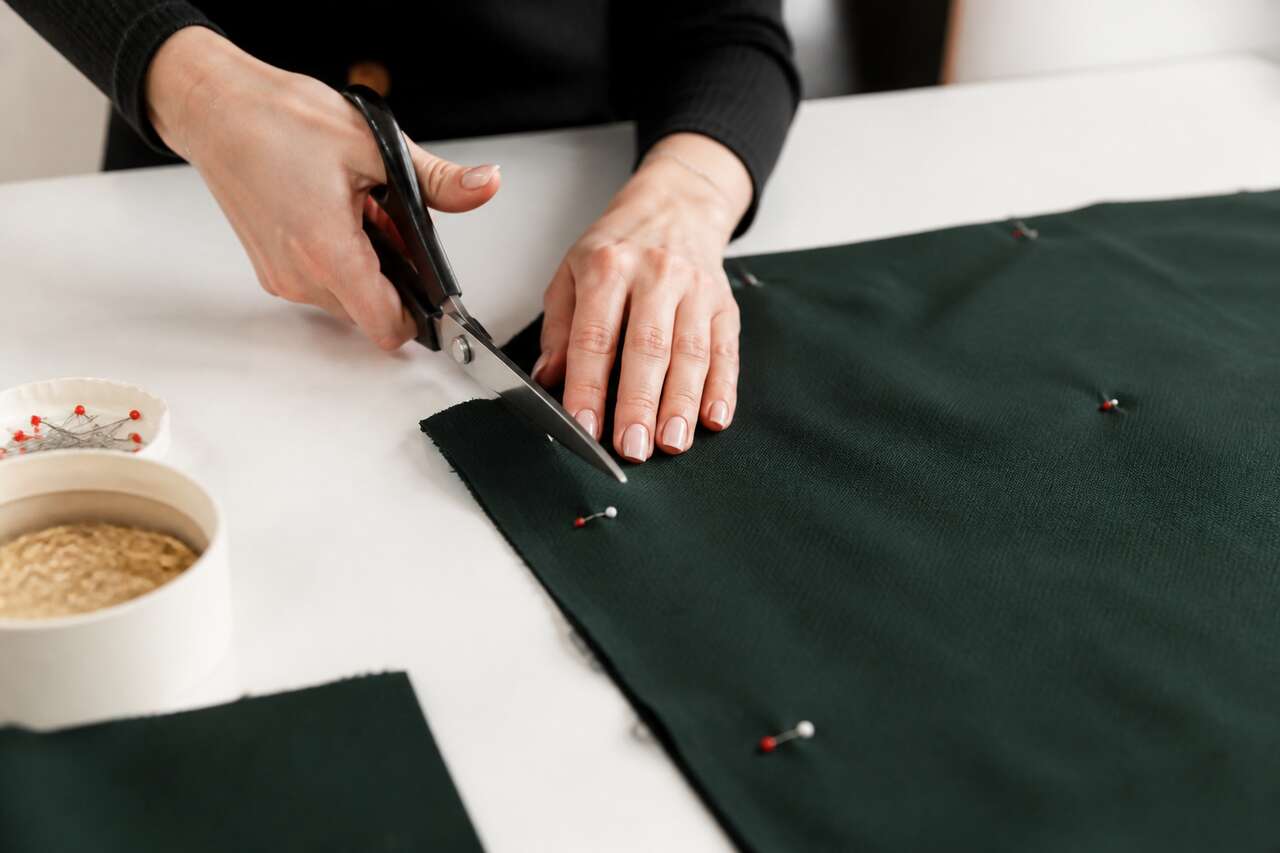 Tissu: le préparer et le couper sans déformer Tissu: le préparer et le couper sans déformer