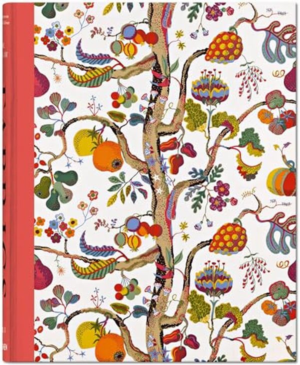 Découvrez notre test complet du livre The Book of Printed Fabrics. Une exploration captivante de l'histoire des tissus imprimés et de leur évolution au fil des siècles. 