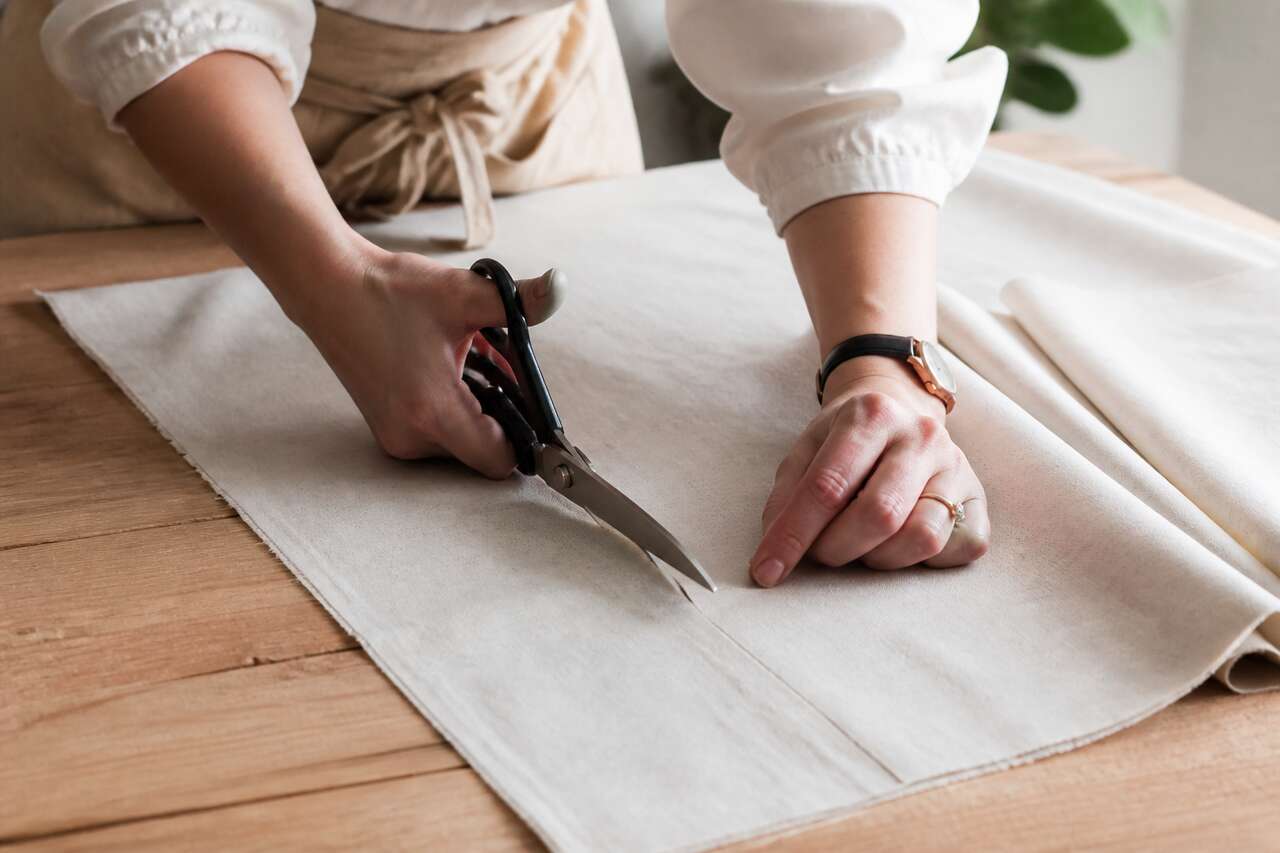 Comment reconnaître le droit fil sur n’importe quel tissu Comment reconnaître le droit fil sur n’importe quel tissu