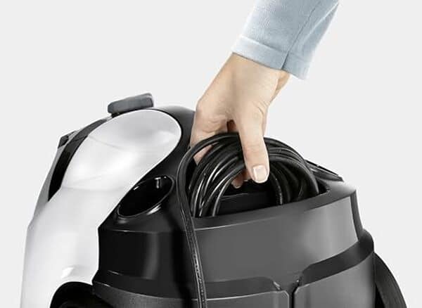 Découvrez notre test détaillé du Kärcher SC 5 EasyFix : puissance de nettoyage, facilité d'utilisation et efficacité vapeur pour un intérieur impeccable.
