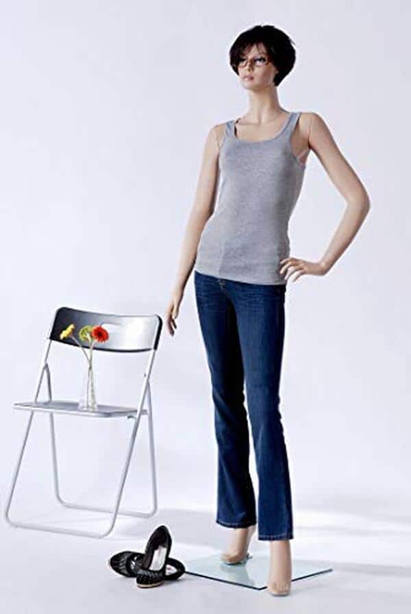 Découvrez notre test complet du mannequin de vitrine féminin Eurohandisplay k4698 : qualité, design et performance pour vos étalages professionnels.